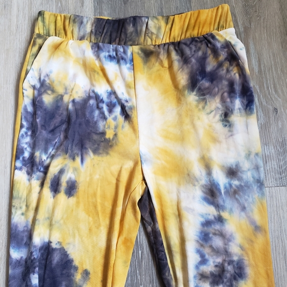 TIE DYE RUCHED LEGGINGS - Picture 3 of 13